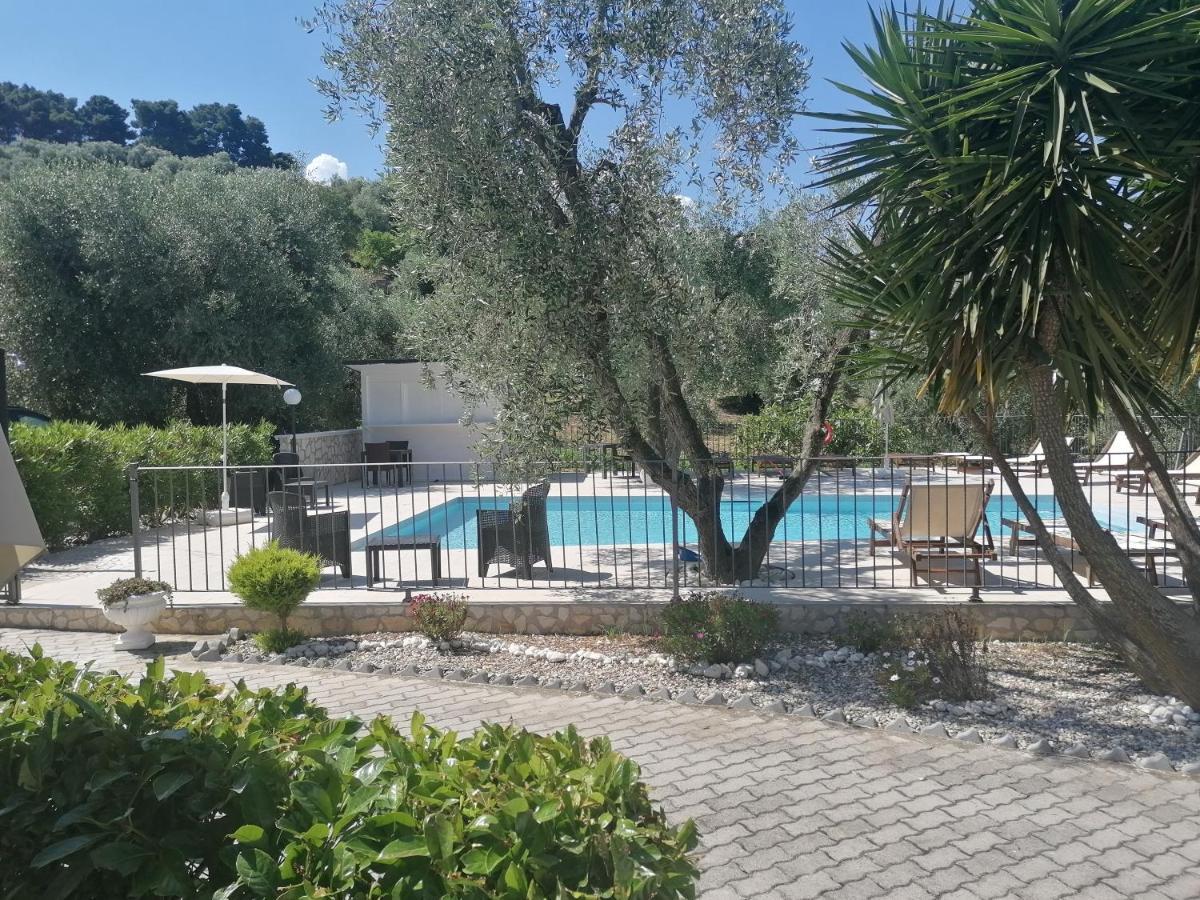 Agriturismo Valle Dei Gelsi Пескичи Экстерьер фото
